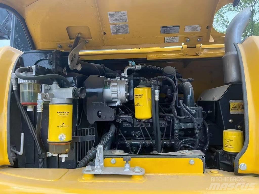 Komatsu PC70-8 Bageri guseničari