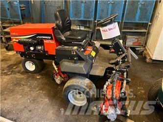 Jacobsen T-PLEX185 Traktorske kosilice