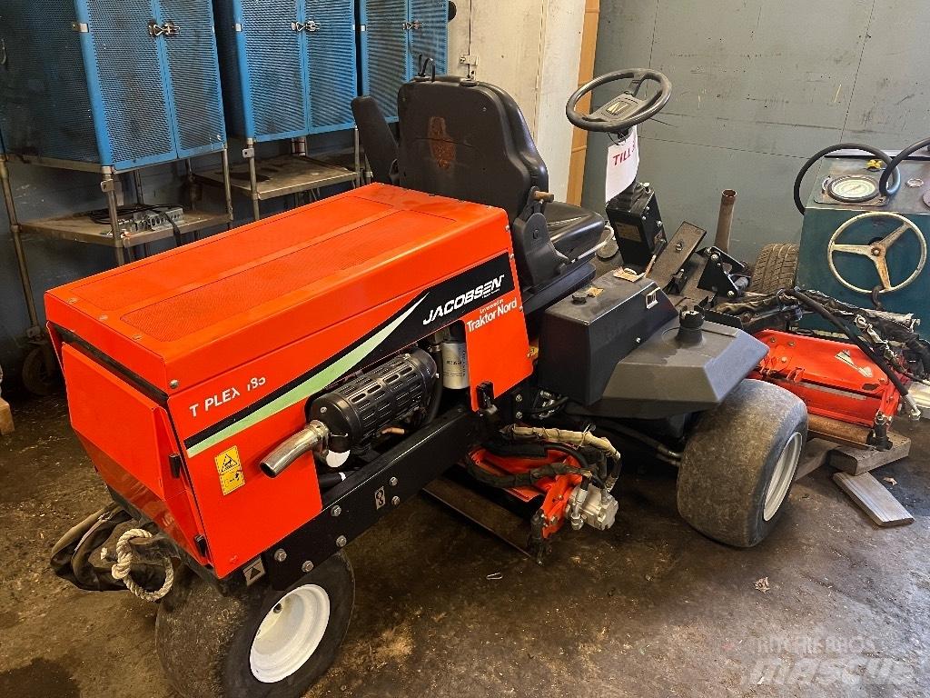 Jacobsen T-PLEX185 Traktorske kosilice