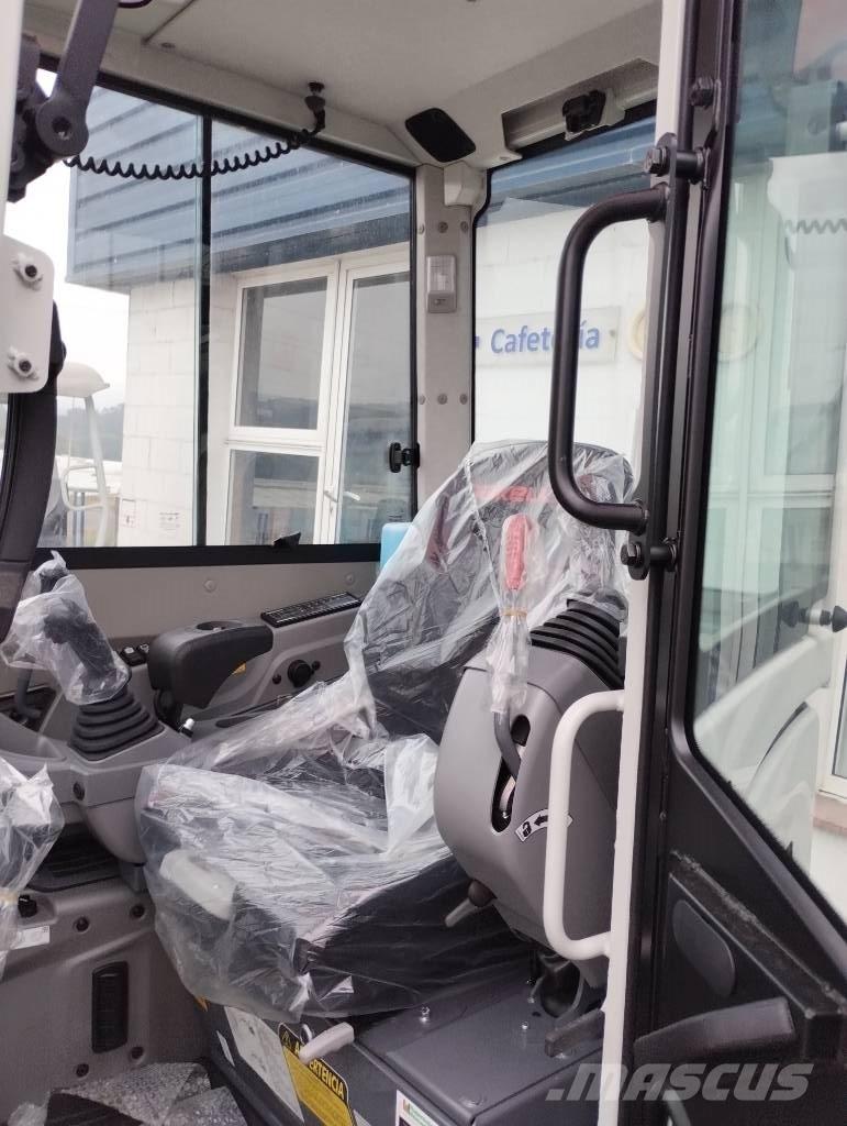 Takeuchi TB 325 R Mini bageri < 7t