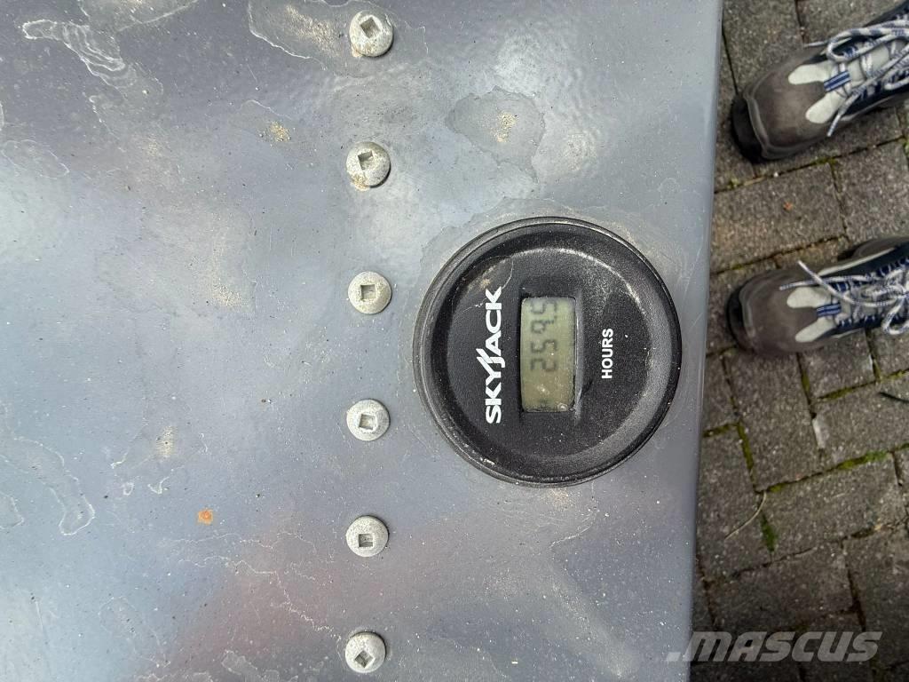 SkyJack SJ 3219 Makazaste platforme