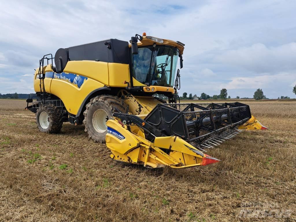 New Holland CX 8080 Kombajni