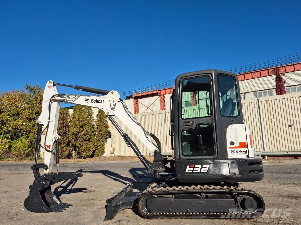 Bobcat E 32 Mini bageri < 7t