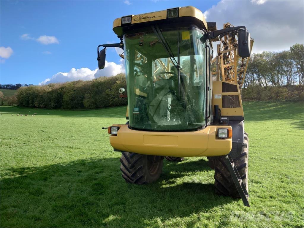 Challenger RG418 Samohodne prskalice