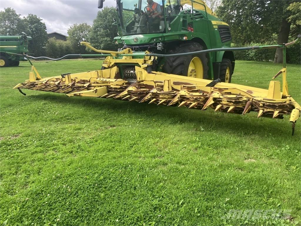 John Deere 390 Plus Mašine za stočnu hranu sa sopstvenim pogonom