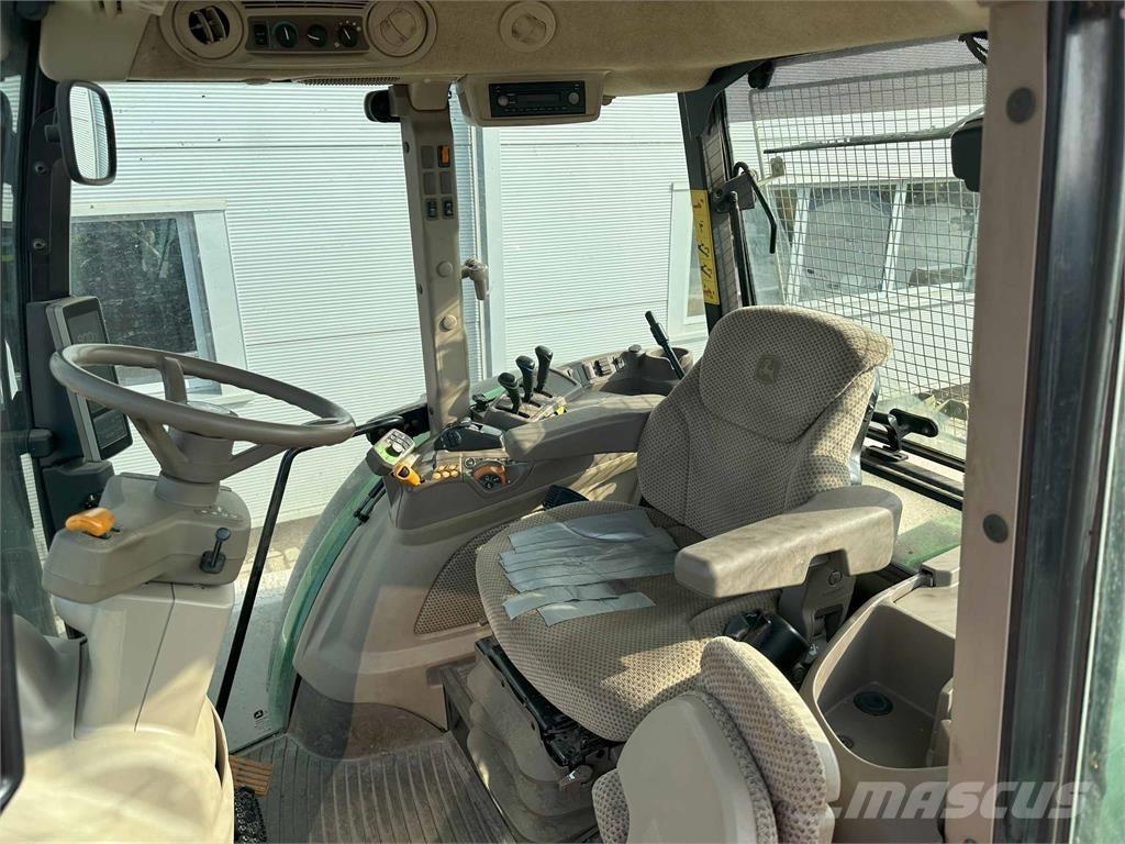 John Deere 5125R Traktori