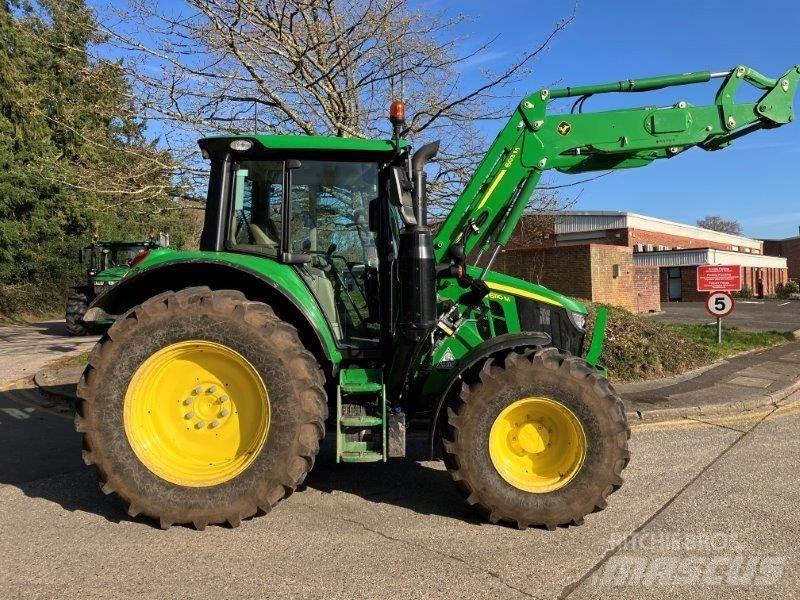 John Deere 6110M Traktori