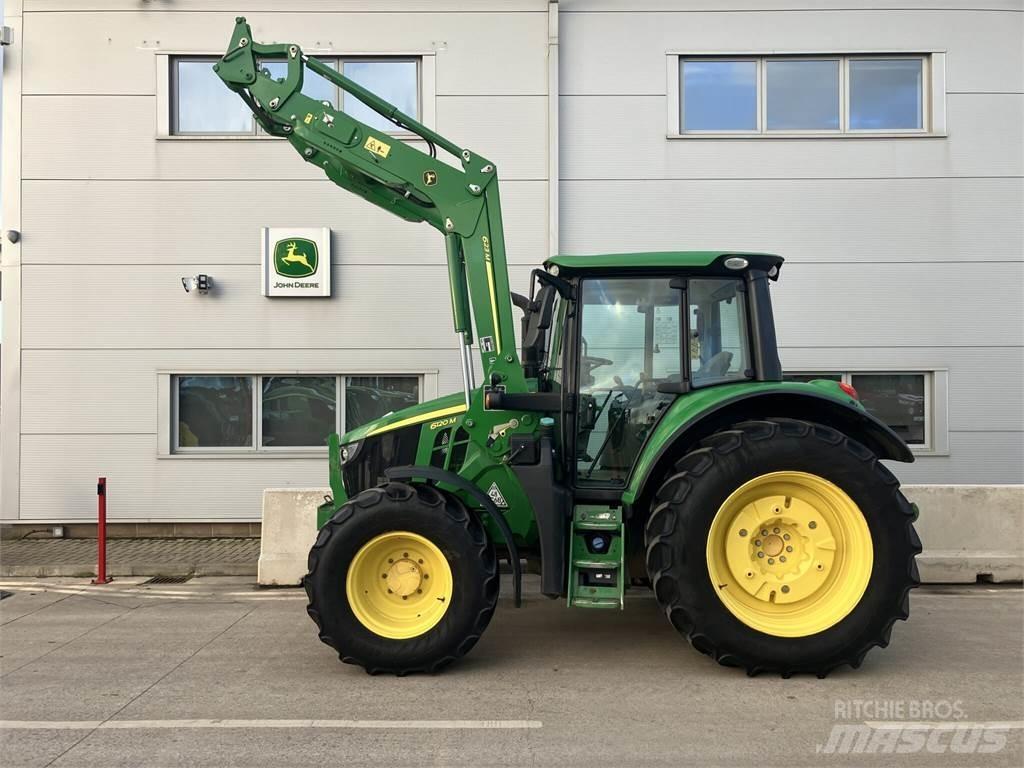 John Deere 6120M Traktori
