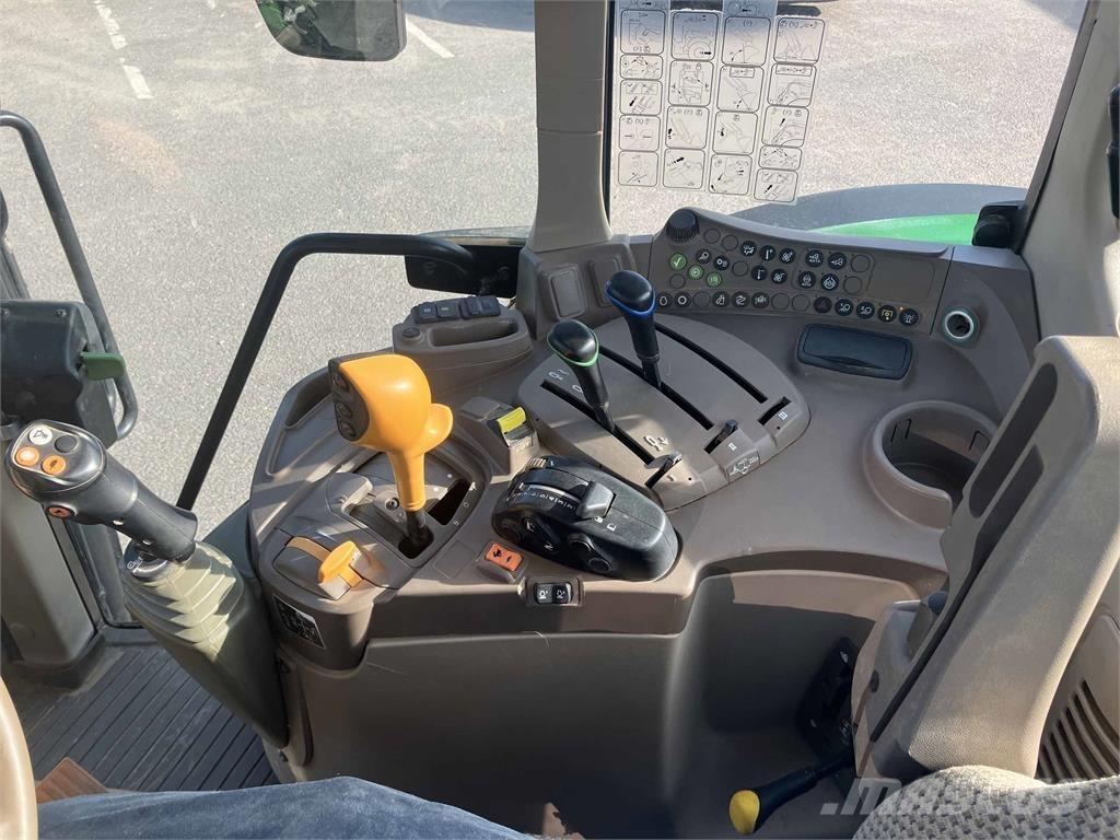 John Deere 6120M Traktori
