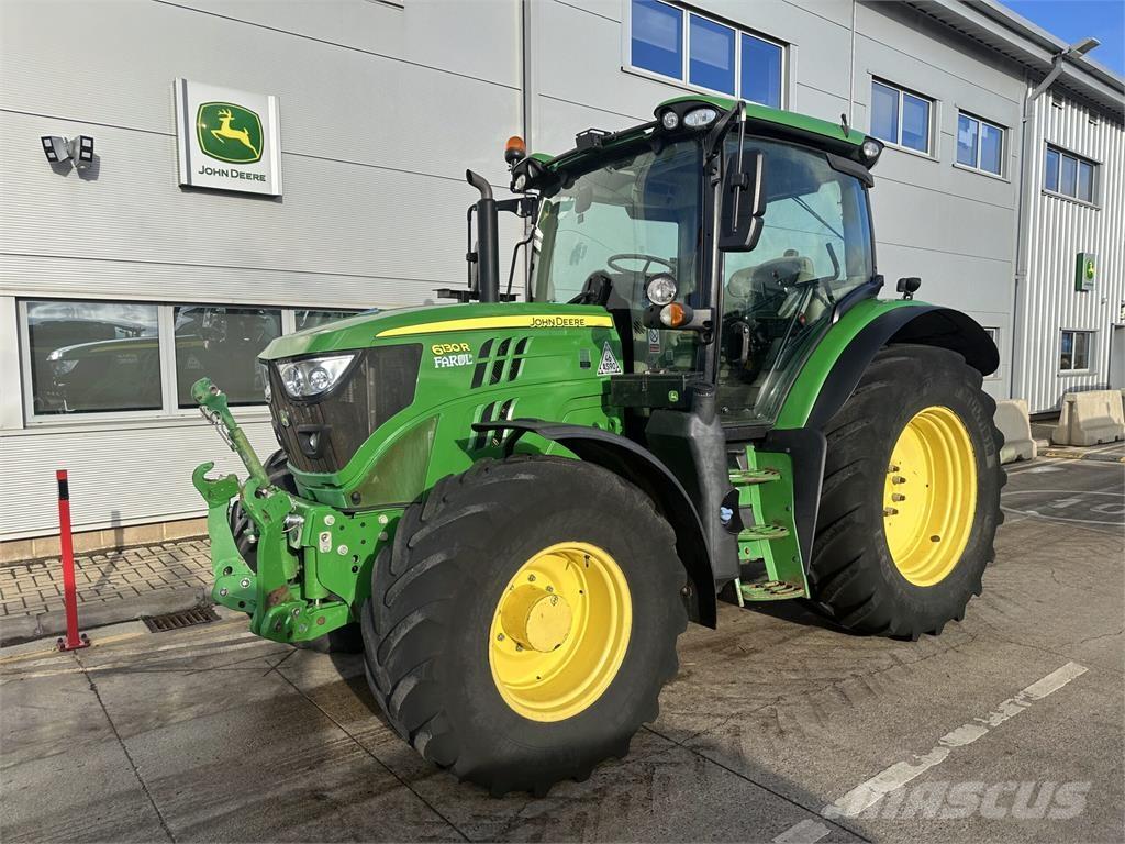 John Deere 6130R Traktori