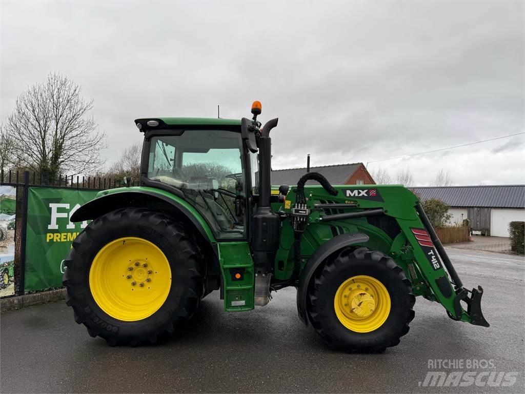 John Deere 6135R Traktori
