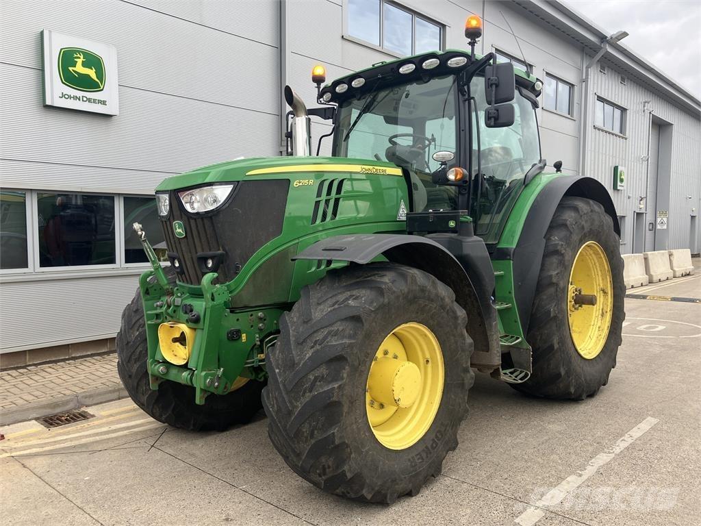 John Deere 6215R Traktori