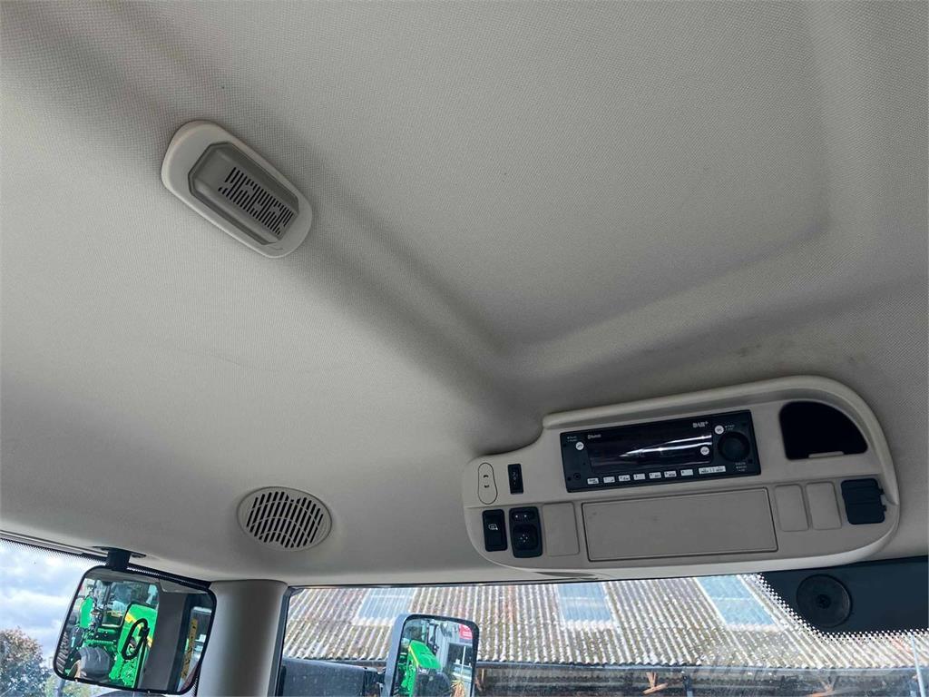 John Deere 6R 195 Traktori