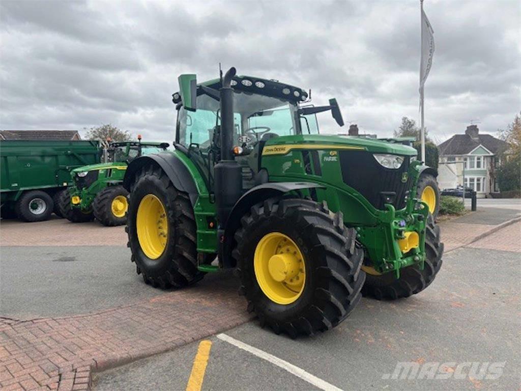 John Deere 6R 215 Traktori