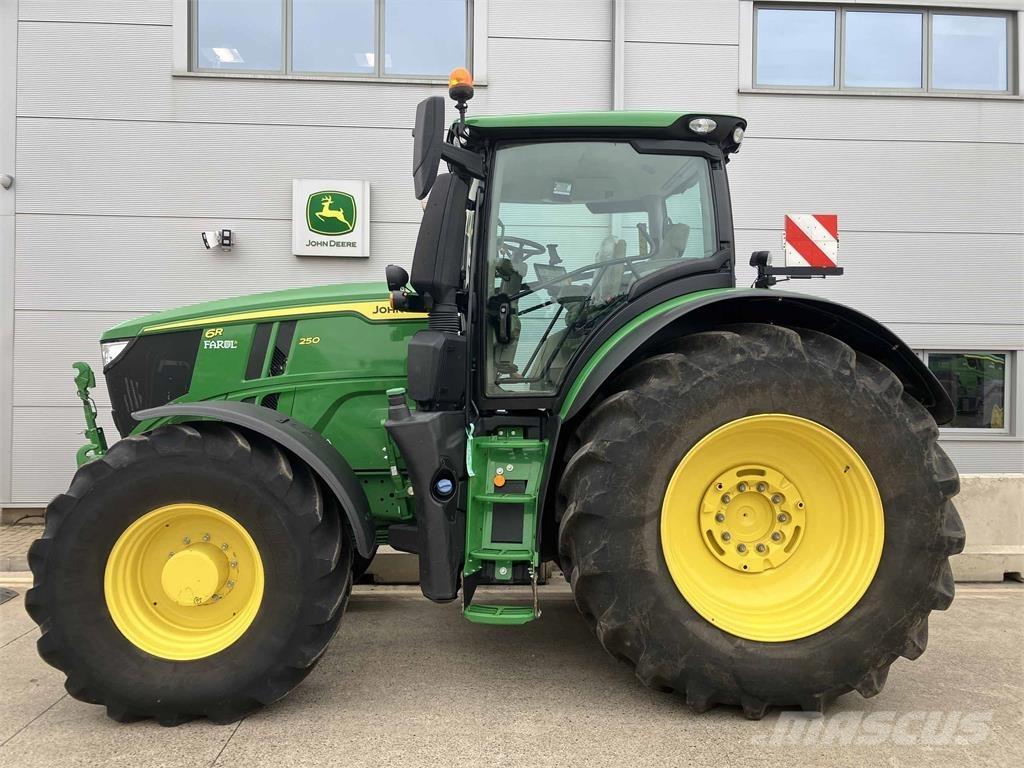 John Deere 6R 250 Traktori