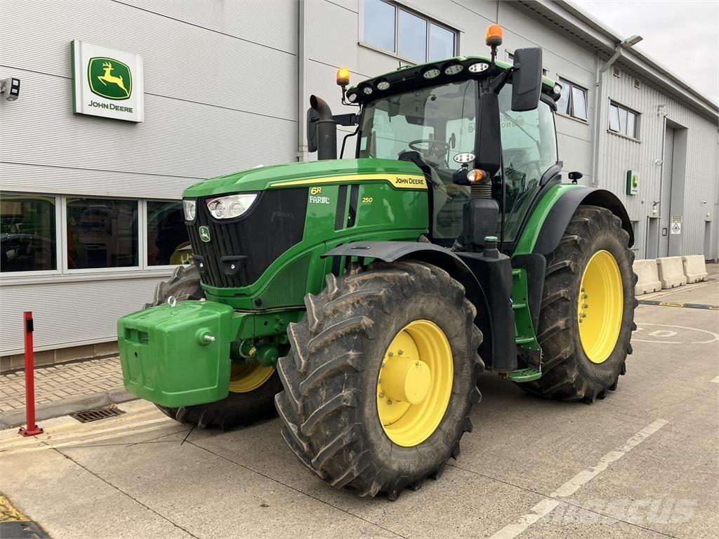 John Deere 6R 250 Traktori