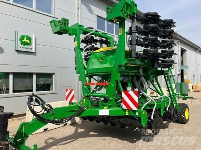 John Deere 750A Sejačice