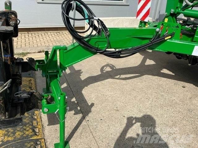 John Deere 750A Sejačice