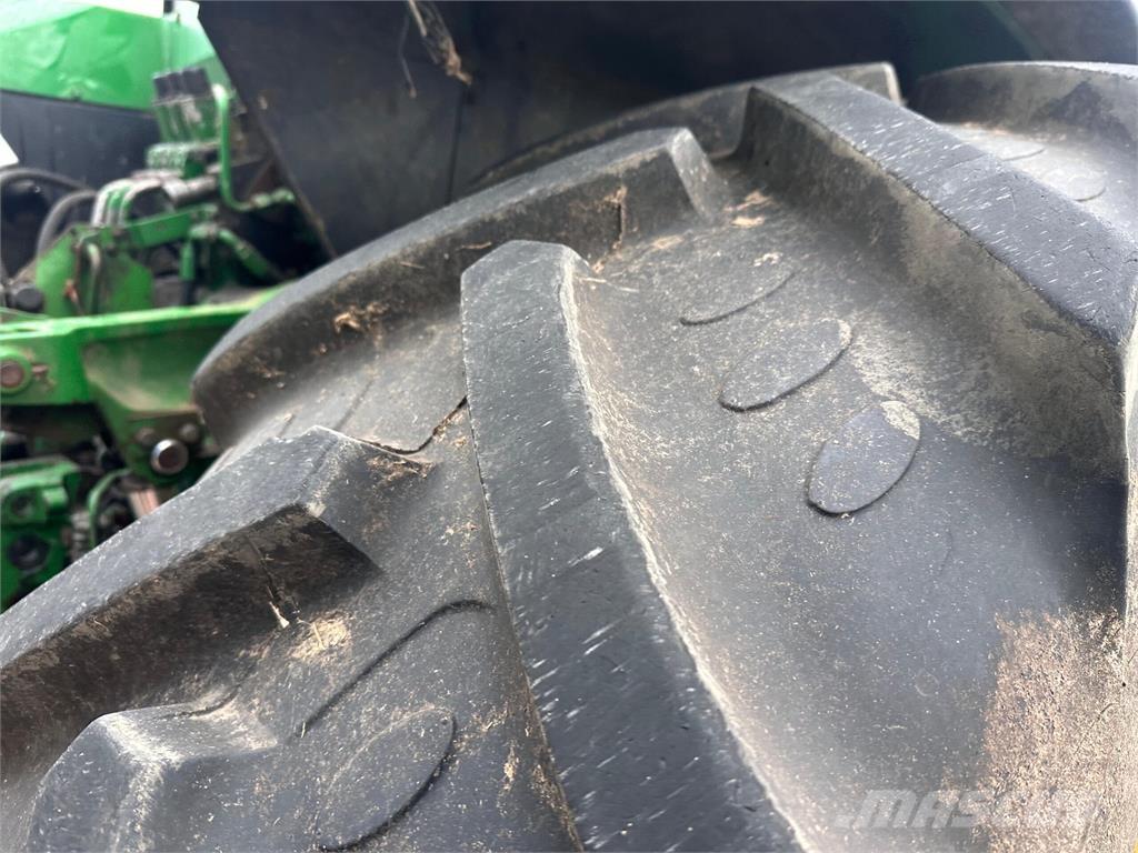 John Deere 7700 Traktori