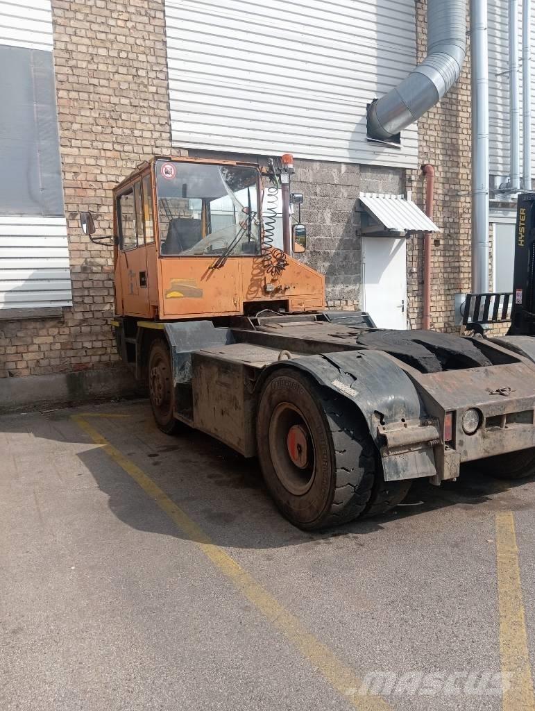 Sisu TR160 AL 4 X4 Terminalni tegljači