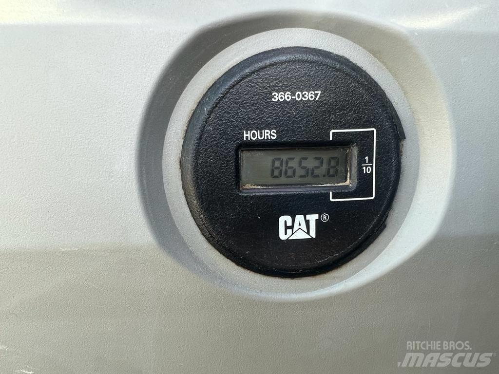CAT 323 EL Bageri guseničari