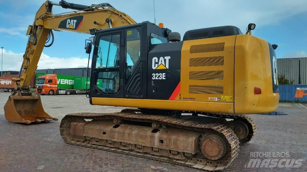 CAT 323 EL Bageri guseničari
