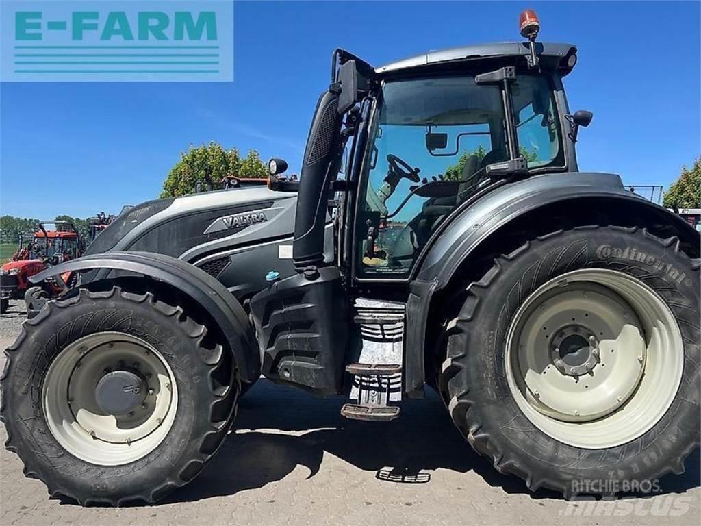 Valtra t174es Traktori