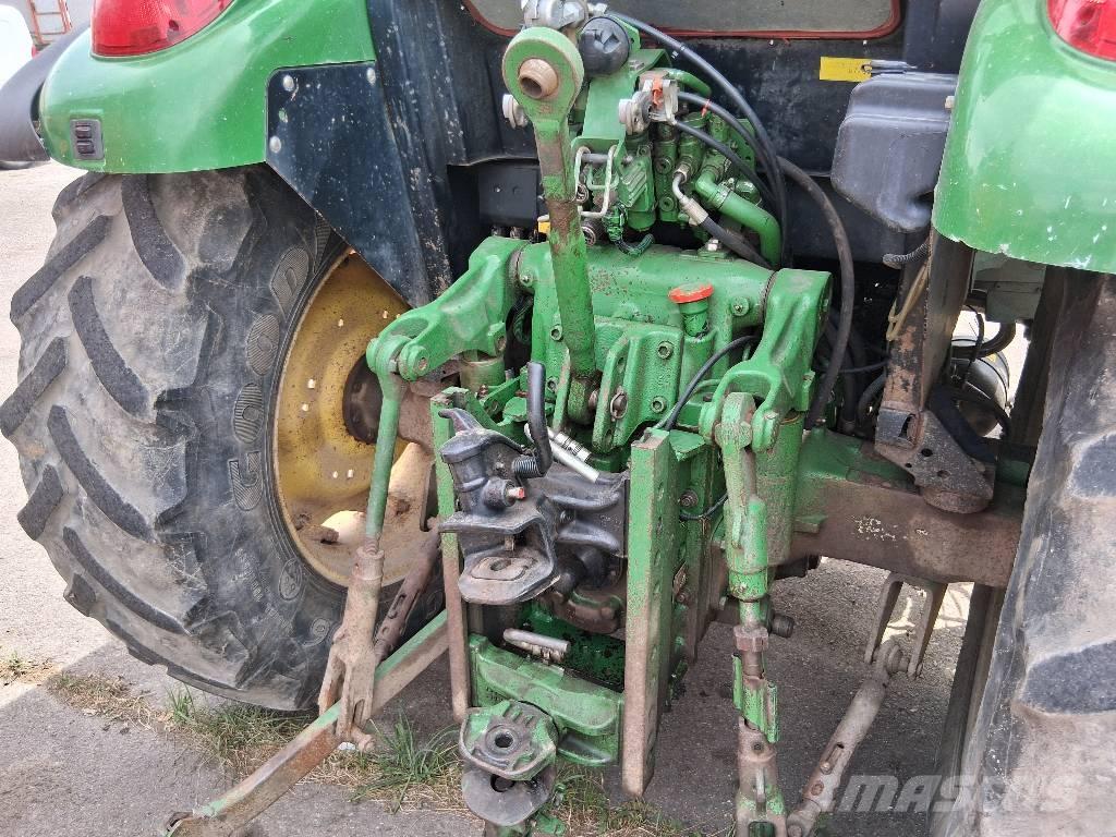 John Deere 5720 Traktori