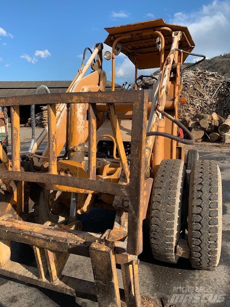 Komatsu SD25-1 Viljuškari sa pomičnim stupom