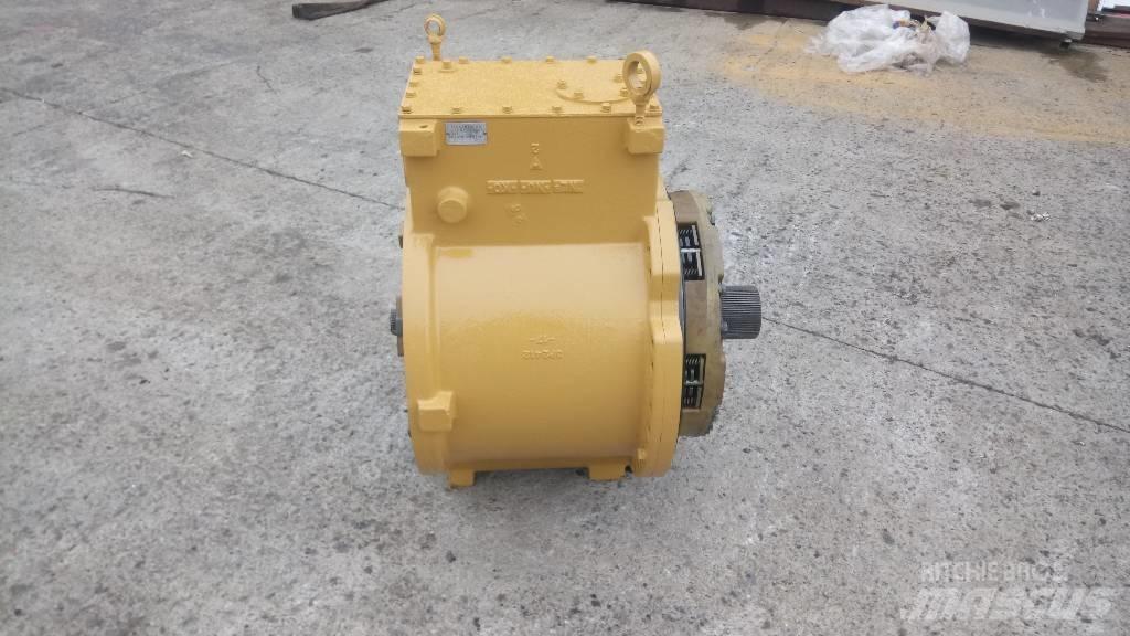 CAT 988 Transmisija