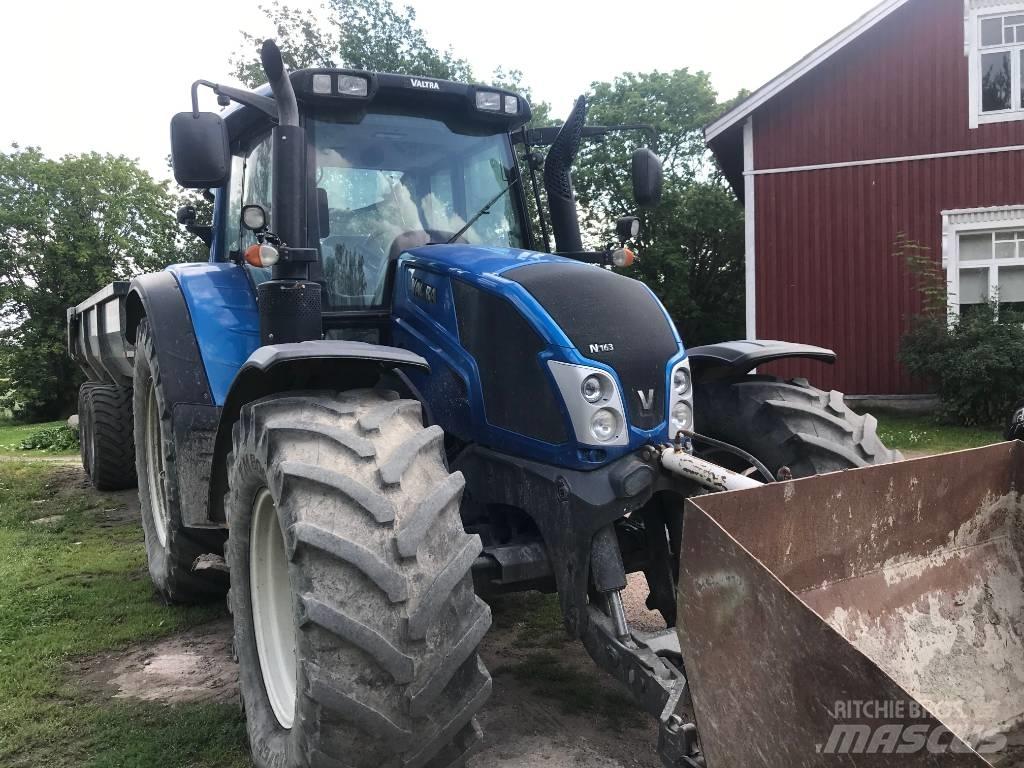 Valtra N163 Traktori