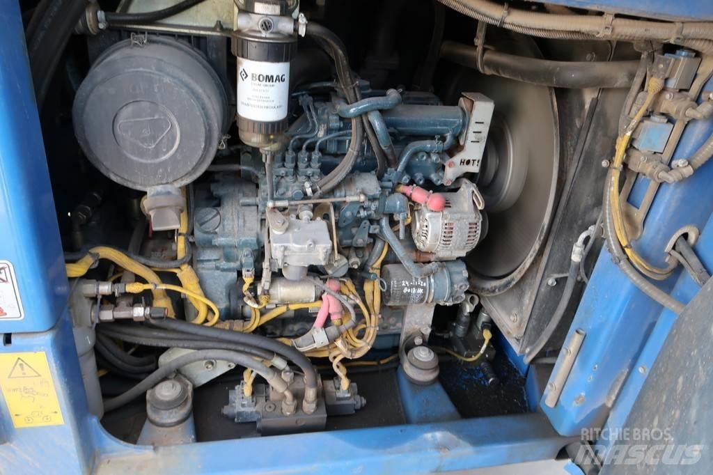 Bomag BW 154 AP-4 Valjci sa duplim bubnjem