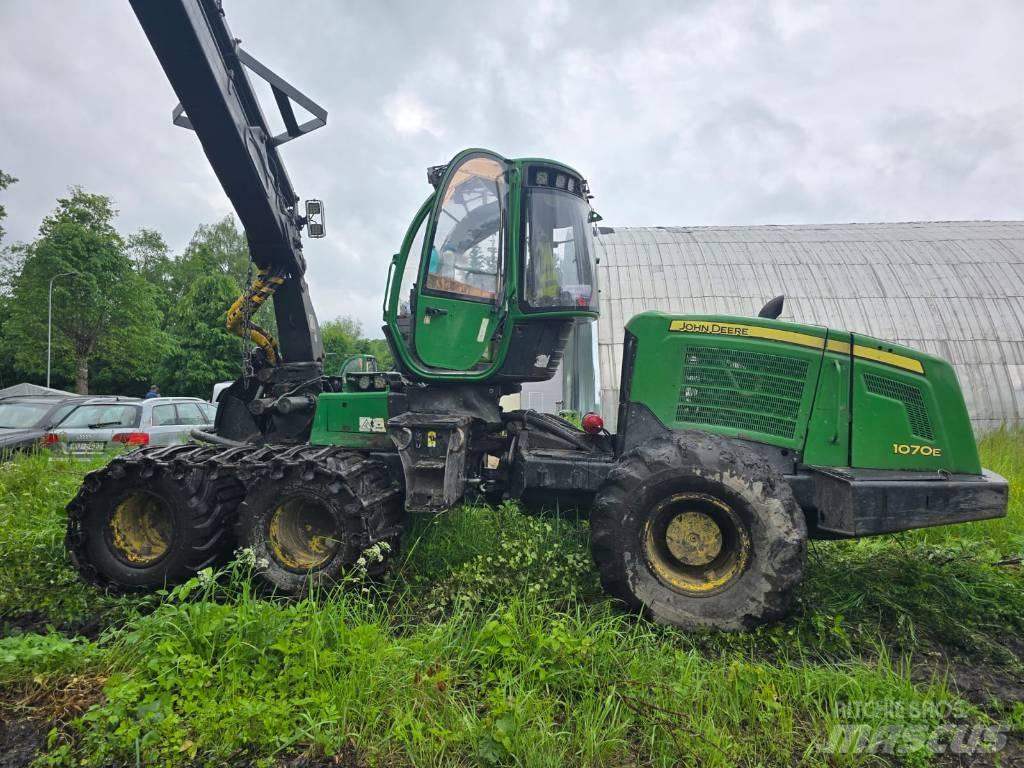 John Deere 1070 E Harversteri