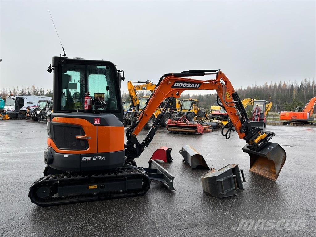 Doosan DX27Z-7 Mini bageri < 7t