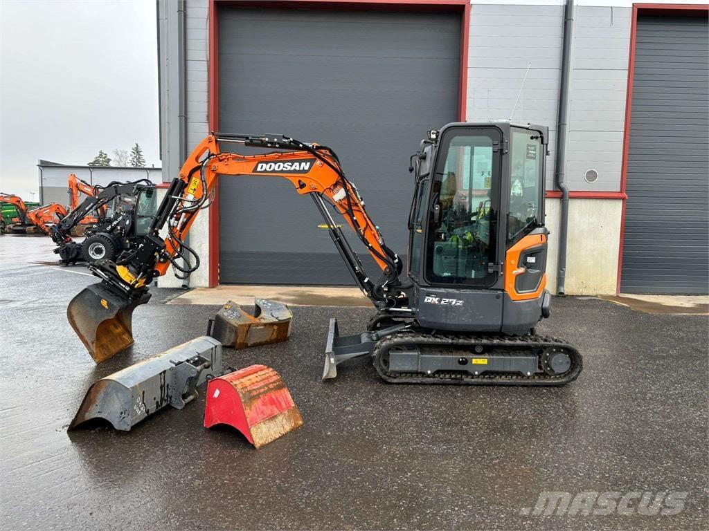 Doosan DX27Z-7 Mini bageri < 7t