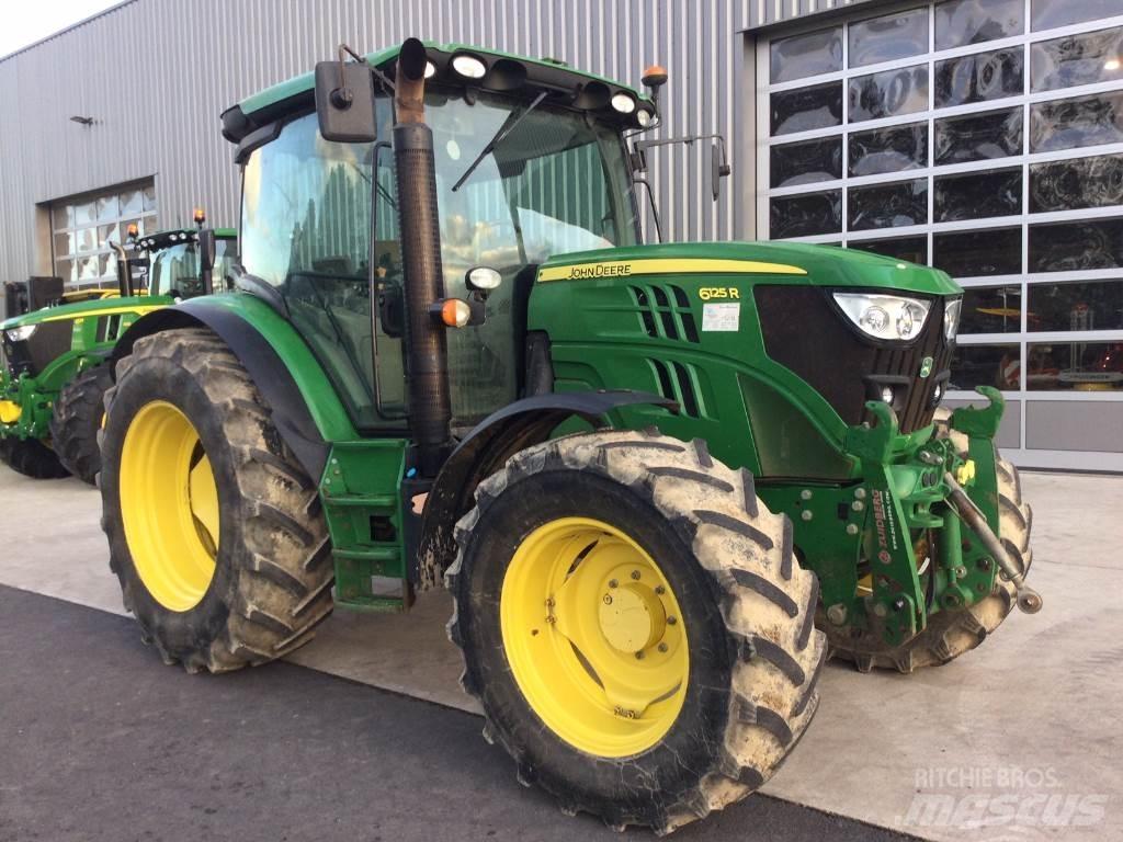 John Deere 6125R Traktori