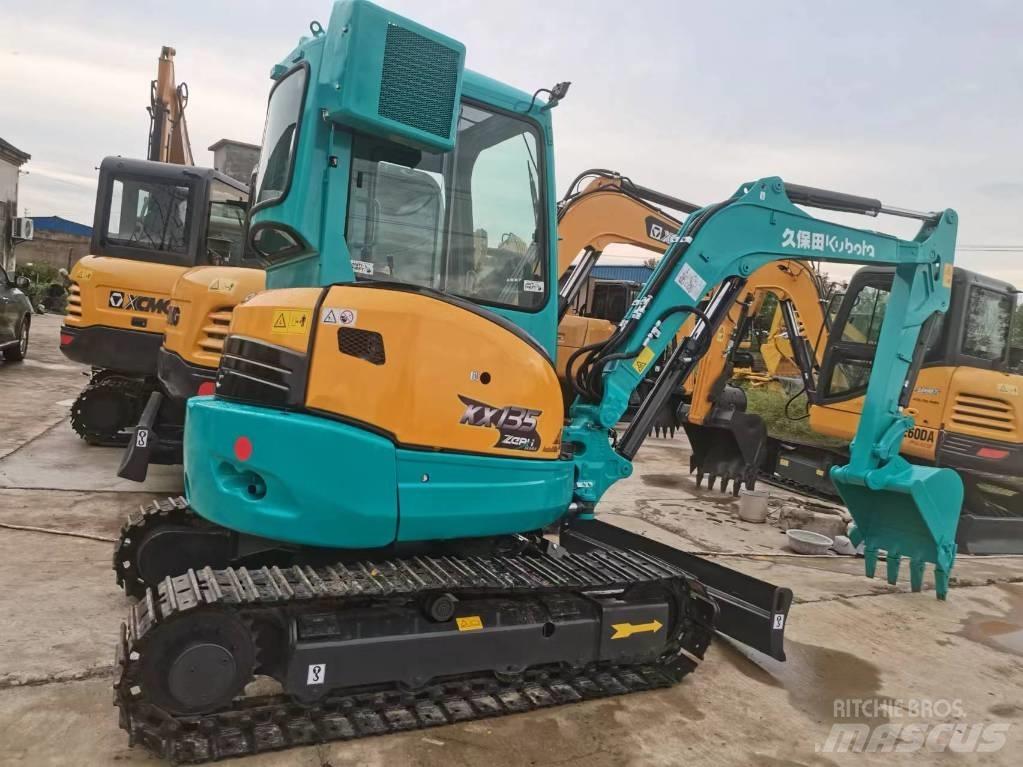 Kubota KX 135 Bageri guseničari