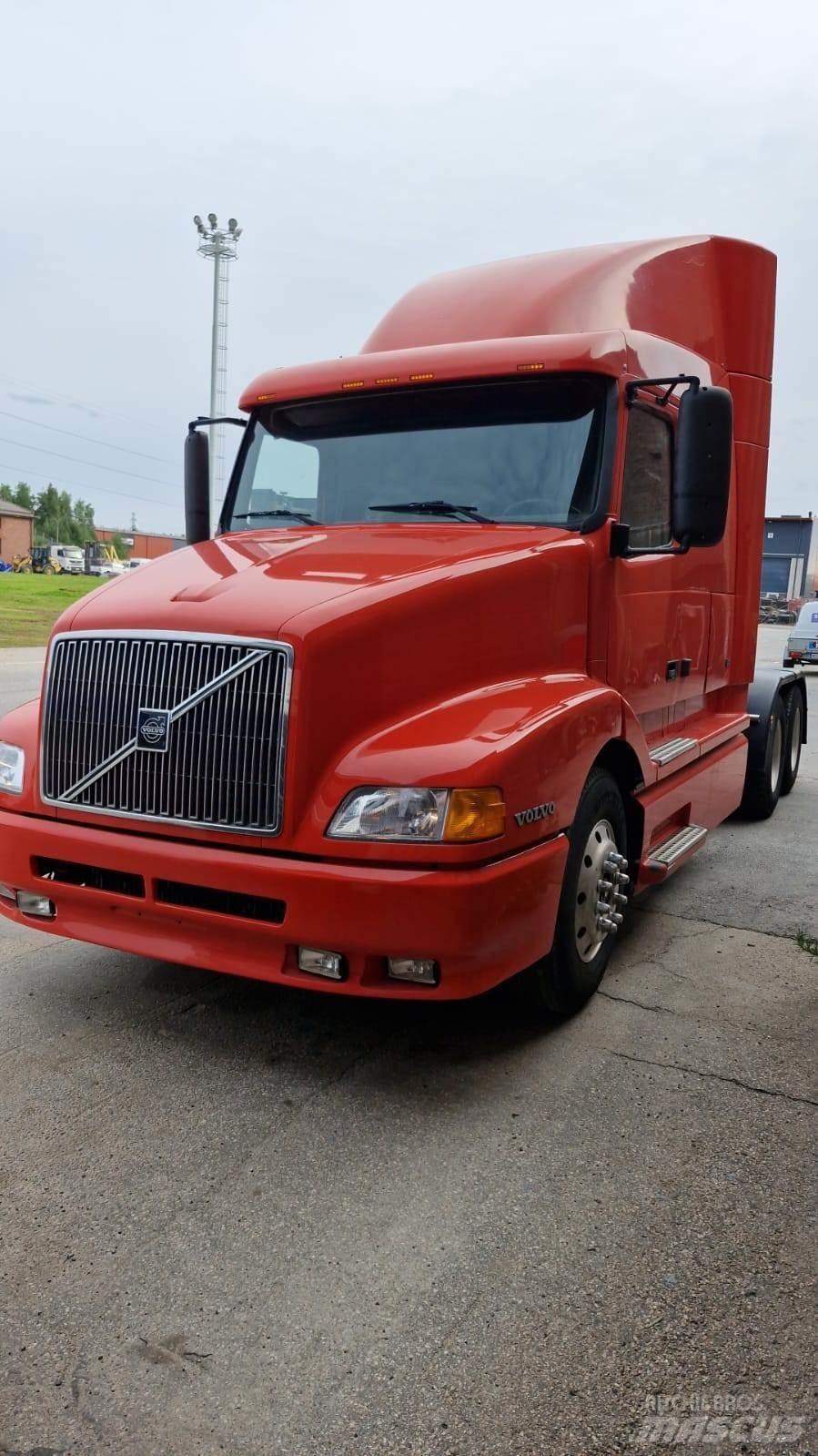 Volvo VNL-4 Tegljači