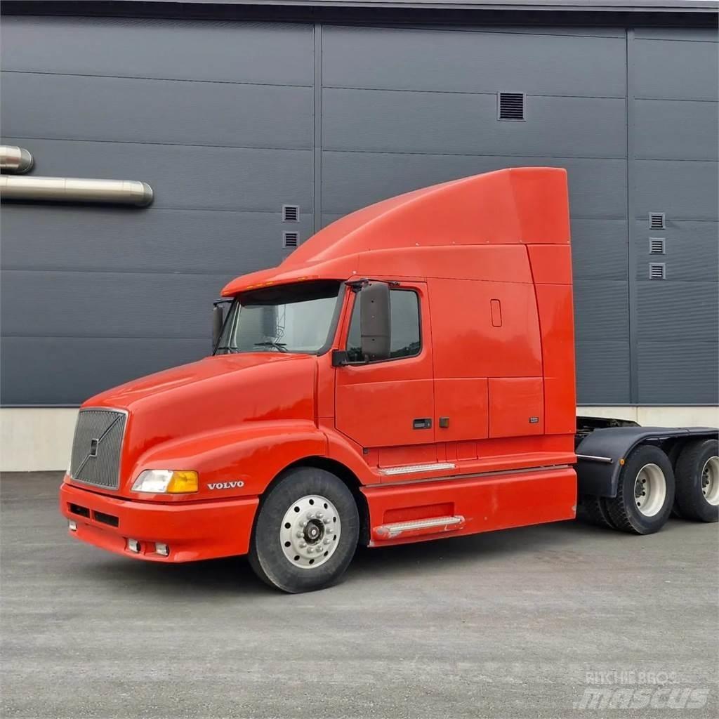 Volvo VNL-4 Tegljači