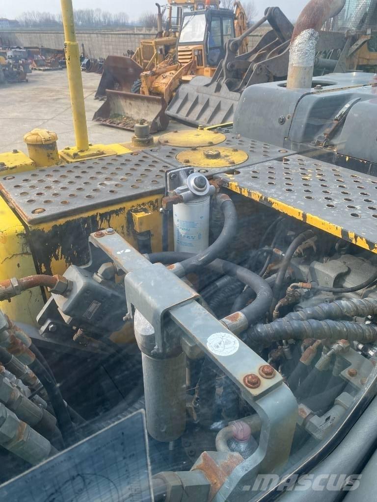 Volvo EC 160 B N LC Bageri guseničari