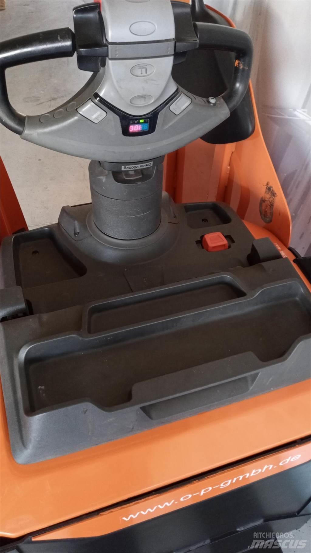 Toyota LPE 200 Nisko podizni električni viljuškar