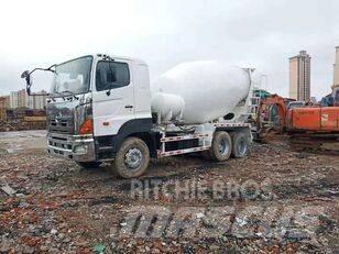 Hino 700 Kamioni mešalice za beton