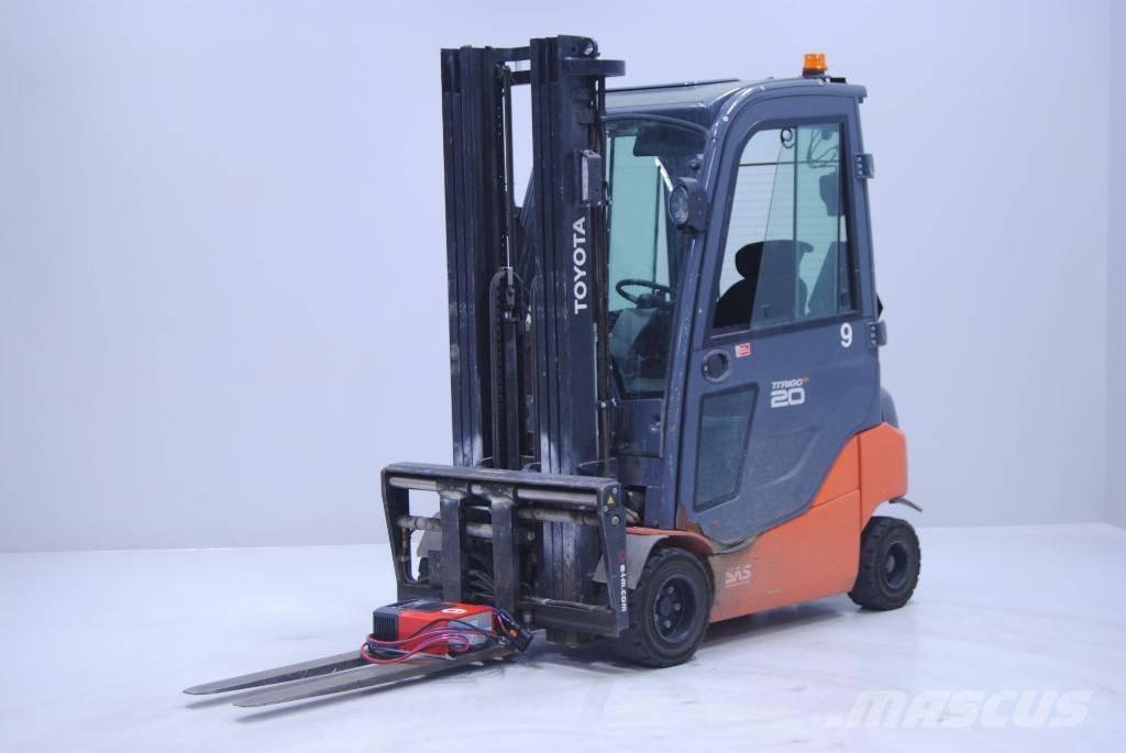 Toyota 8FBMK20T Električni viljuškari