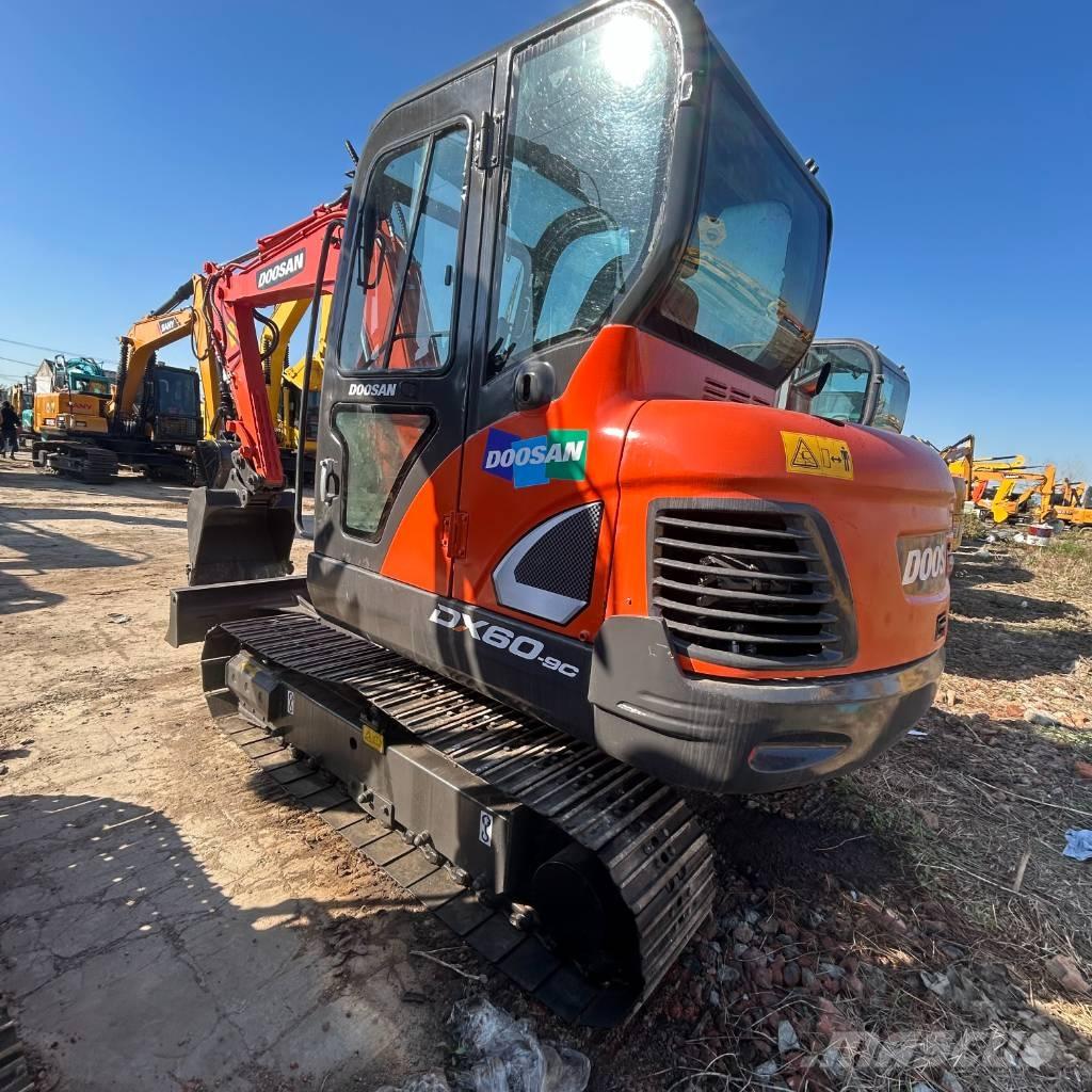 Doosan DX 60-9 C Bageri guseničari