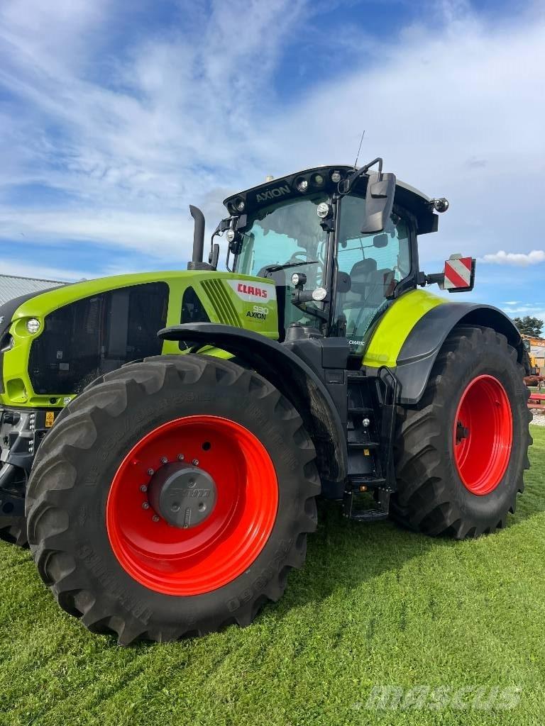 CLAAS AXION 930 Traktori