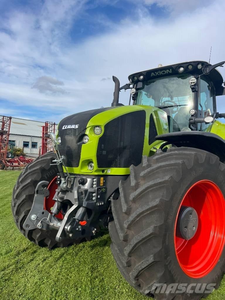 CLAAS AXION 930 Traktori