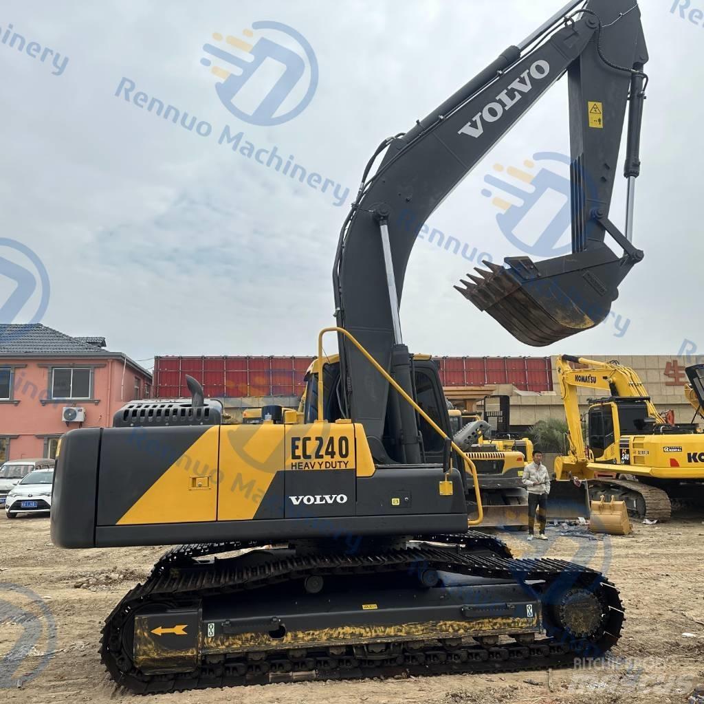 Volvo EC 240 Bageri guseničari