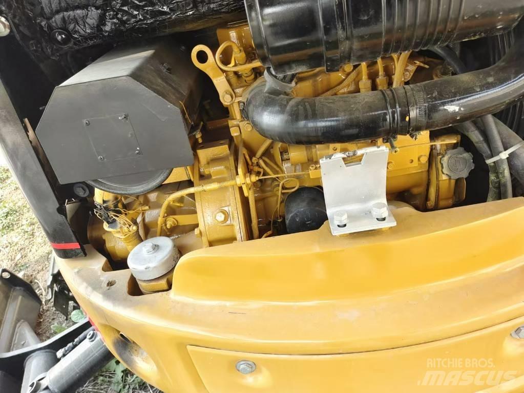 CAT 303 CR Mini bageri < 7t