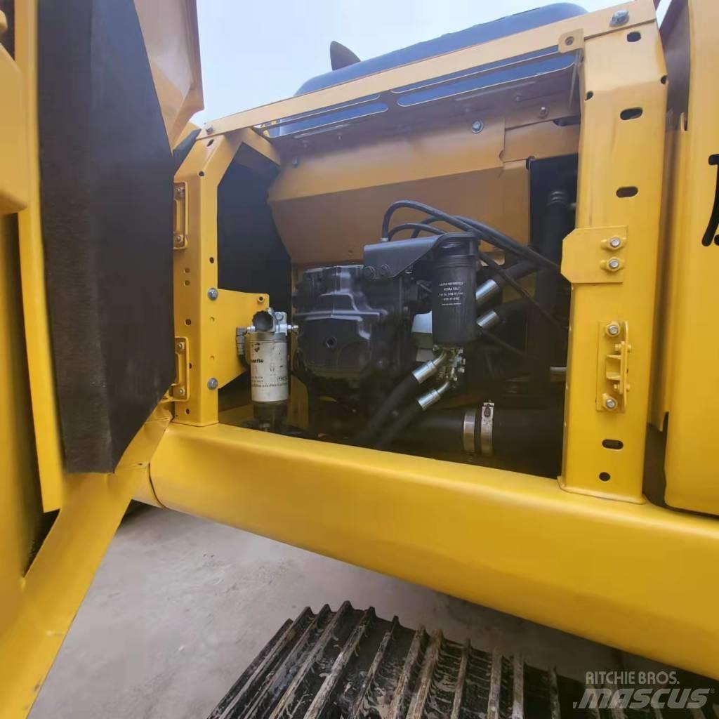 Komatsu PC 210 Bageri guseničari