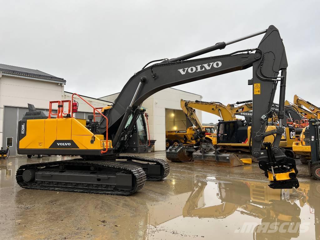 Volvo EC 250 EL Bageri guseničari